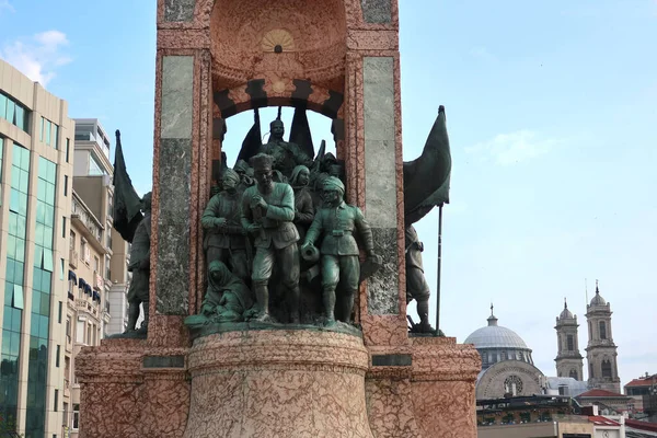 Istambul Turquia Maio 2019 Monumento República Praça Taksim — Fotografia de Stock