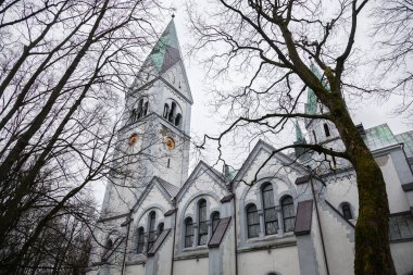 Kaliningrad 'da tarihi bir bina olan Kraliçe Louisa' nın anısı. Şehrin ilgi odağı. Kilise, Prusya Kraliçesi Louise 'in anısına inşa edildi. Geçmişte Lüteriyen Kilisesi