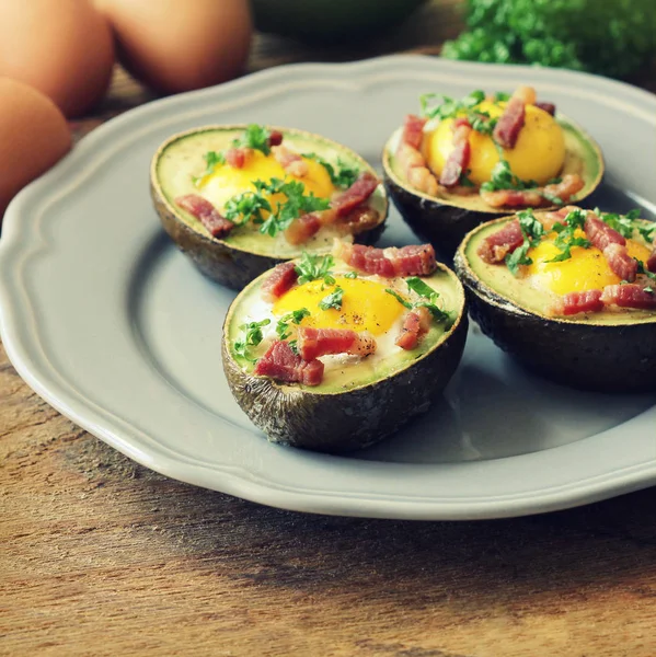 Avocado Egg Boats with bacon — Stock Photo, Image