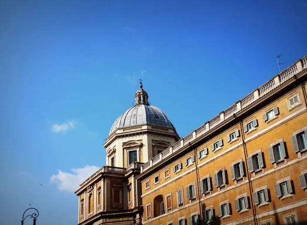 Basilica di Santa Maria Maggiore, Cappella Paolina in Rome. Italy — Stock Photo, Image