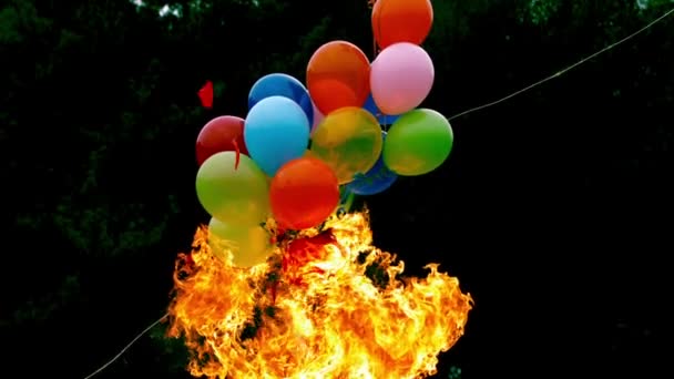 Bola de fogo de balão de movimento lento — Vídeo de Stock