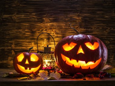 Sırıtan kabak latern veya jack-o'-lantern semboller biridir