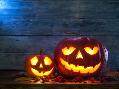 Sırıtan kabak latern veya jack-o'-lantern semboller biridir