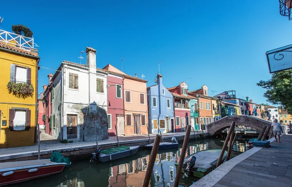 Brightly painted houses of Burano Island. Venice. Italy. — Stock Photo, Image