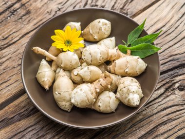 Elması ahşap tablo.