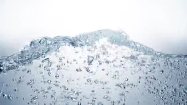 Наливание и брызги воды, замедленная съемка 120 кадров в секунду . — стоковое видео