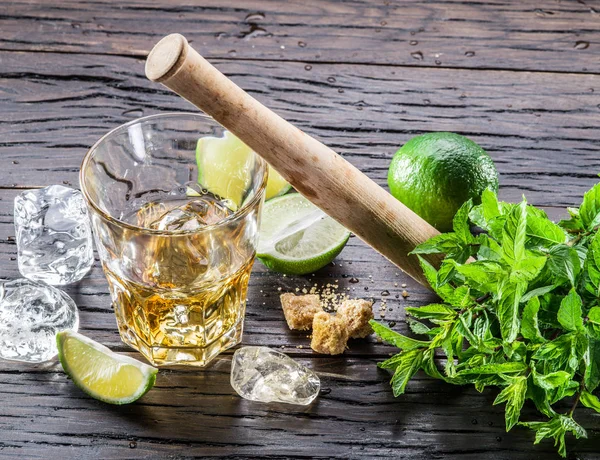 Mojito ingredientes de cóctel . — Foto de Stock