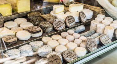  Açık hava-Market farklı peynir.