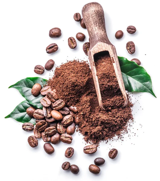 Roasted coffee beans and leaves on white background. — Stock Photo, Image