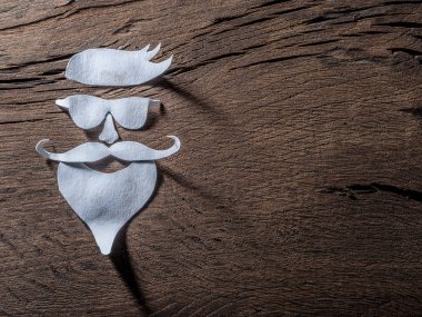 Kağıttan kesilmiş hipster's definicial yüz göz.