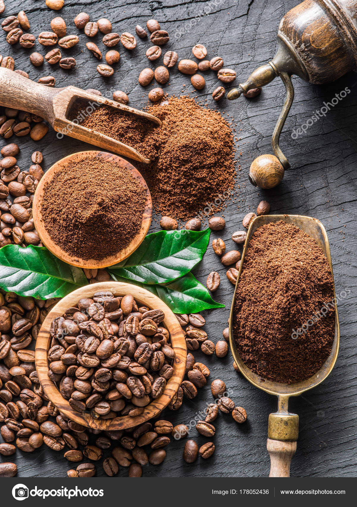 koffiebonen of gemalen koffie koffiebonen of gemalen koffie
