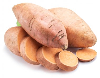Tatlı patates. Beyaz bir arka plan üzerinde izole.