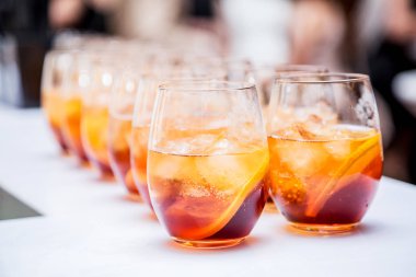 Alkol kokteyl bardak. Ziyafet Servisi.