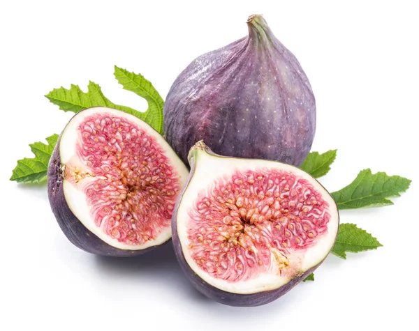 Frutas maduras de higo sobre el fondo blanco . — Foto de Stock