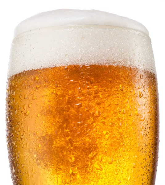 Ångande glas öl. — Stockfoto