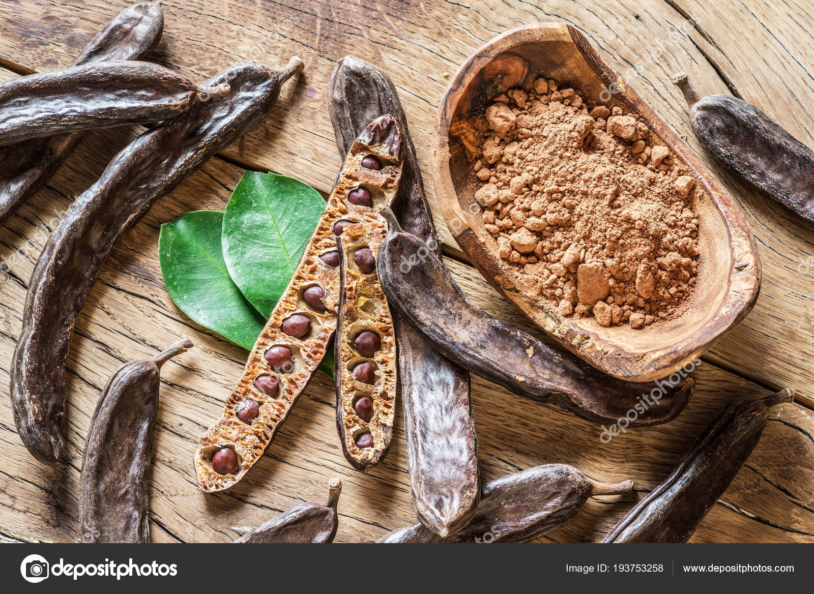 Кэроб рожковое дерево. Камедь рожкового дерева в косметике. Камень трошкового дерева. Камедь рожкового дерева что это. Камедь рожкового дерева что это.