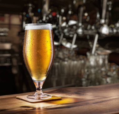 Bar hafif bira soğuk cam sayaç.