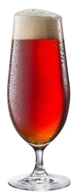 Beyaz arka planda izole edilmiş kırmızı bira bardağı..