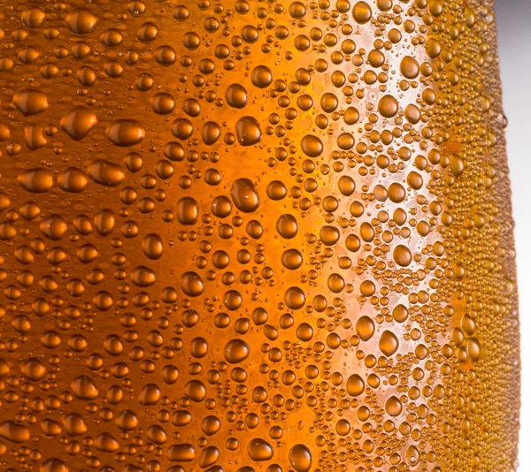 Vaso Cerveza Primer Plano Pequeñas Gotas Agua Superficie Vidrio Frío —  Fotos de Stock