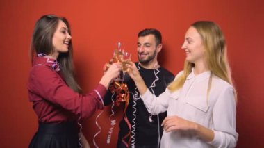 Yeni yıl arkadaşlar partisi