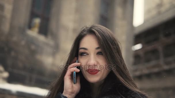 Beautiful Brunette Girl Phone Talking — Stock Video