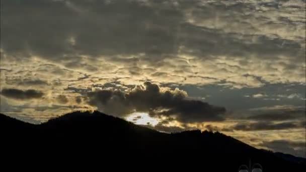 Montaña timelapse puesta del sol — Vídeo de stock