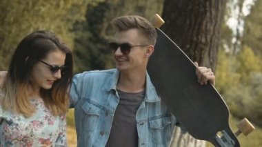 Yürüyüş hipsters Çift