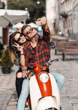 Gençler yapar Selfie