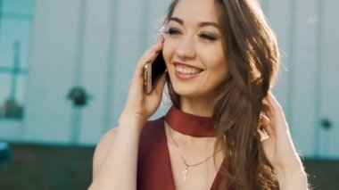 Telefonla konuşurken