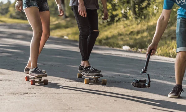 Natáčení procesu skateboardingu — Stock fotografie