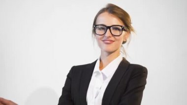 mutlu işkadını başparmak gösterilen