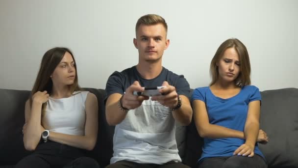 Filles fatiguées de jouer les garçons — Video