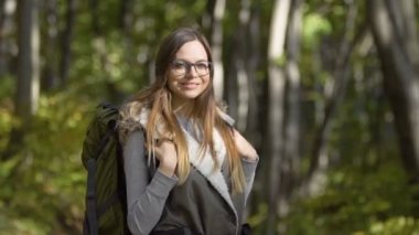 Ormanda backpacker standları