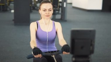 Egzersiz kürek uygun kızın yaptığı