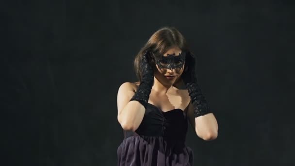 댄서 여 자가 이동 — 비디오