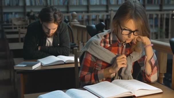 Préparation aux examens — Video