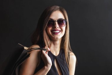 Kara Cuma alışverişi