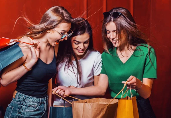 Chiedendosi Emozioni di Shopping — Foto Stock