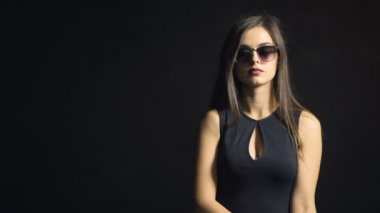 Siyah Cuma Shopper portresi