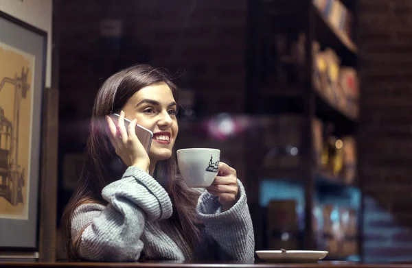 Girl Talking by Phone in Cafe — Stock Photo, Image