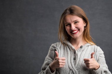 Beyaz güzellik gülümseyen