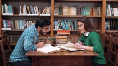 Öğrencilerin çalışma çift