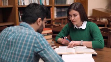 Öğrencilerin çak bir beşlik ver