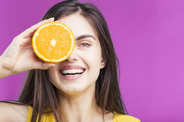 Beautiful Girl with Cutted Orange — Stock Photo, Image