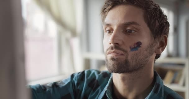 Male Artist Painting Closeup — Stockvideo