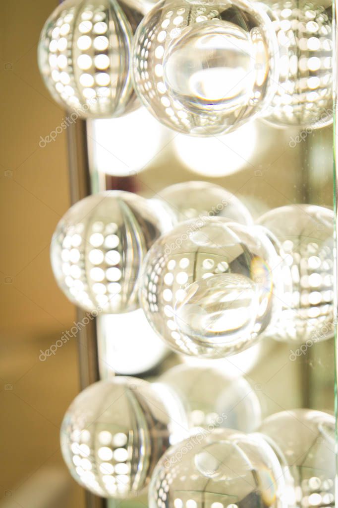 lighting fixture with round lamps