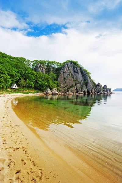 Waterscape Smaragdový Les Námořní Modré Kombinuje Tenký Proužek Pláže — Stock fotografie