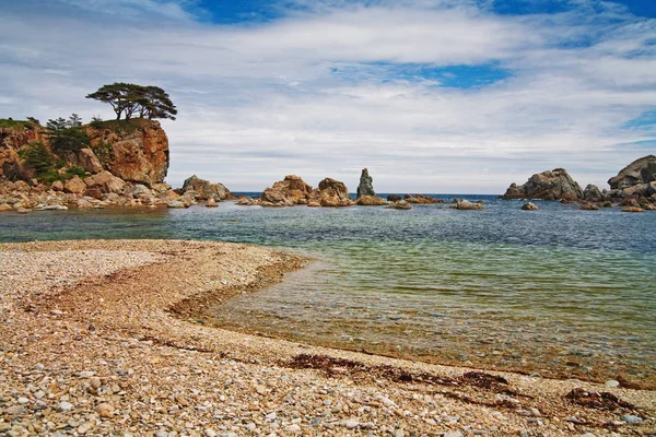 Île Mystérieuse Dans Mer Bleue — Photo