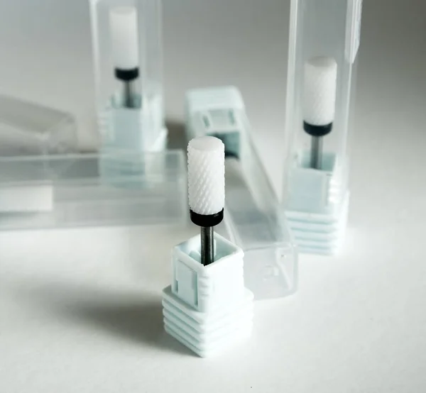 Mermilerin podiatry, seramik çivi için bit cilinder formu matkap. Tıbbi alet.