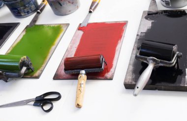 pantolon ve monoprint yapmak için silindirler